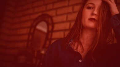 Leonie Jakobi Releases Debut Single 'Are You Lonely Enough?' 2