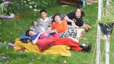 Hannah’s Little Sister Release New Single 'Gum' 13 Hannah’s Little Sister Release New Single 'Gum'