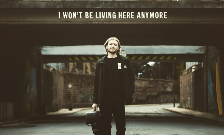 Andrew Neal Releases New Track 'I Won't Be Living Here Anymore'