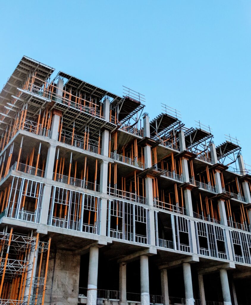 Construction Workers Can Greatly Increase Their Performance If They Have These Tools At Hand 2 Construction Sites