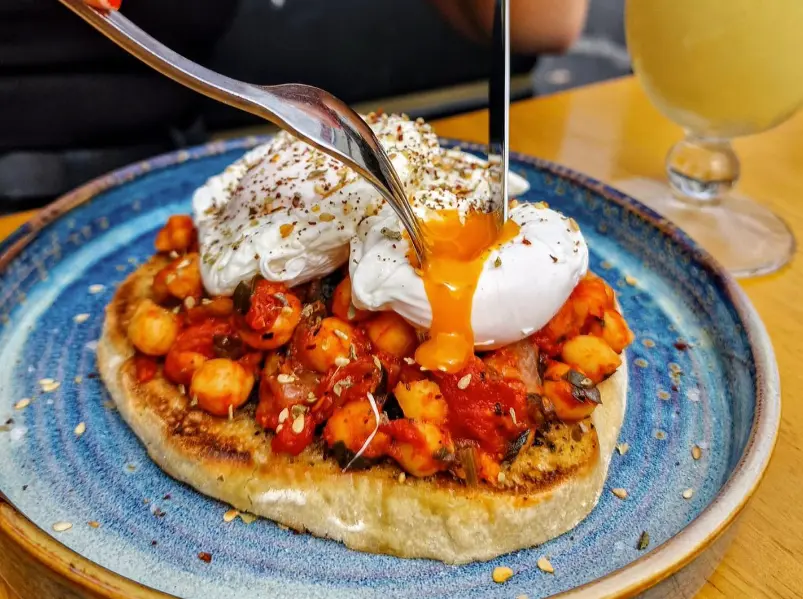 Best Bottomless Brunch Places in Liverpool - Hafla Hafla