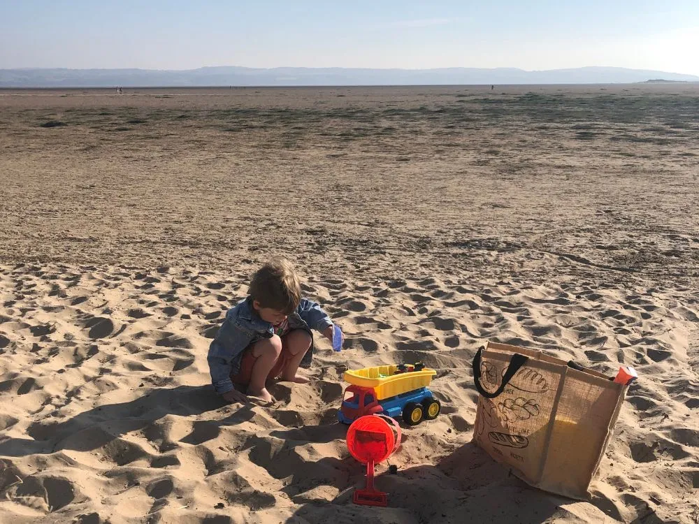 Why Wirral Is A Perfect Day Trip From Liverpool 2 Why Wirral Is A Perfect Day Trip From Liverpool - West Kirby beach
