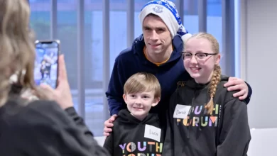 Everton Team Take Festive Trip To Alder Hey 24 Everton Team Take Festive Trip To Alder Hey 1