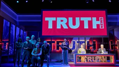 Drop The Dead Donkey - Photo Credit - Manuel Harlan