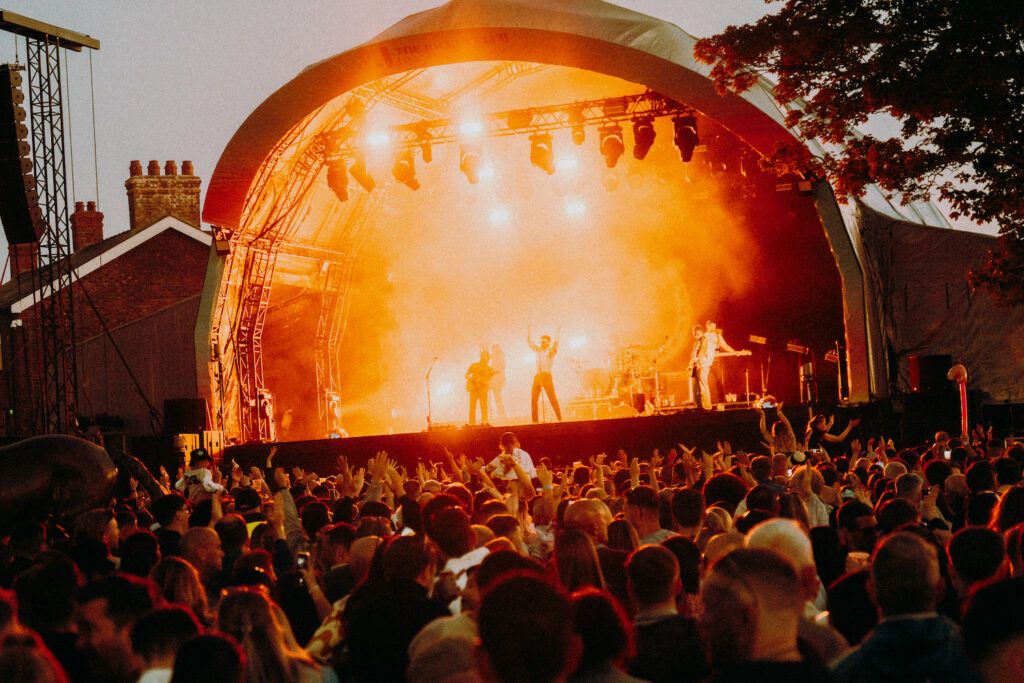 Live Review: Red Rum Club At Aintree Racecourse 2 Red Rum Club at Aintree Races - Luke Blake