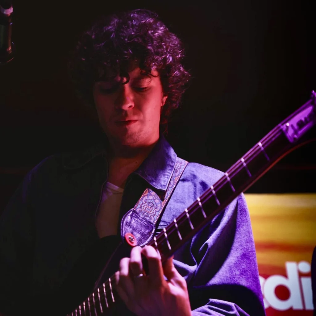 Credits: Liverpool’s New Contenders Tap Into a Classic Sound with a Modern Spark 2 Credits band live in Liverpool