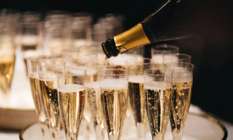 Singles Bottomless Brunch Arrives in Liverpool This July 1 Singles Bottomless Brunch Arrives in Liverpool This July