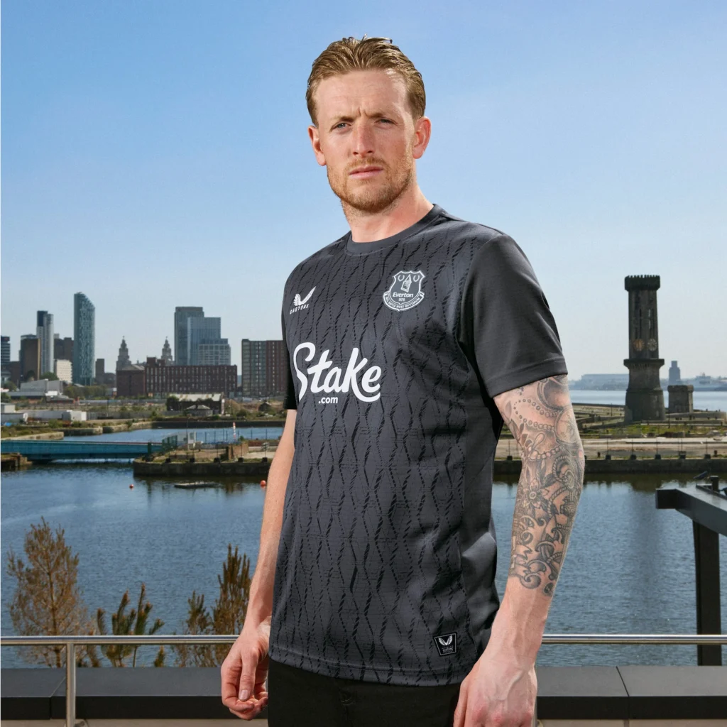 EVERTON AND CASTORE REVEAL NEW 2025:26 AWAY KIT - Jordan Pickford (GK)