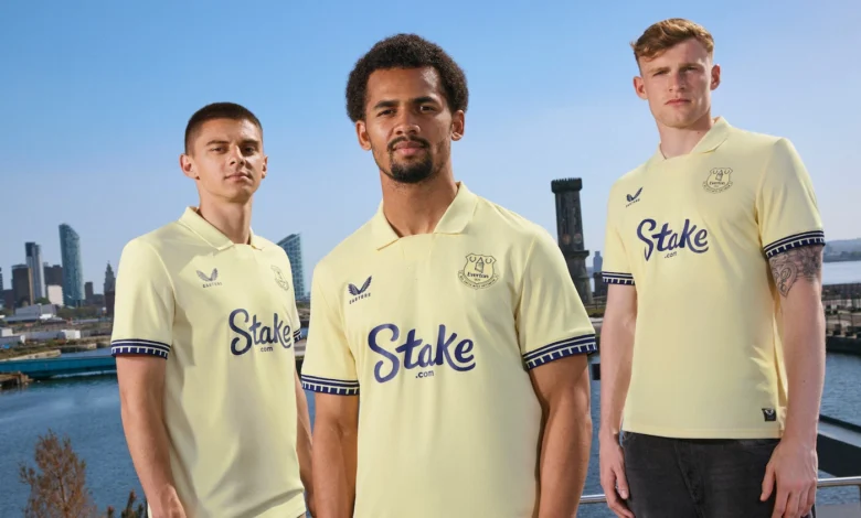 Everton And Castore Reveal New 2025/26 Away Kit 1 EVERTON AND CASTORE REVEAL NEW 2025:26 AWAY KIT - Vitalii Mykolenko, Iliman Ndiaye and Jarrad Branthwaite