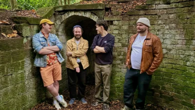 Hinged Unveil Debut Single 'Plastic Memories' 5 Hinged Band. Credit Amy Cowap