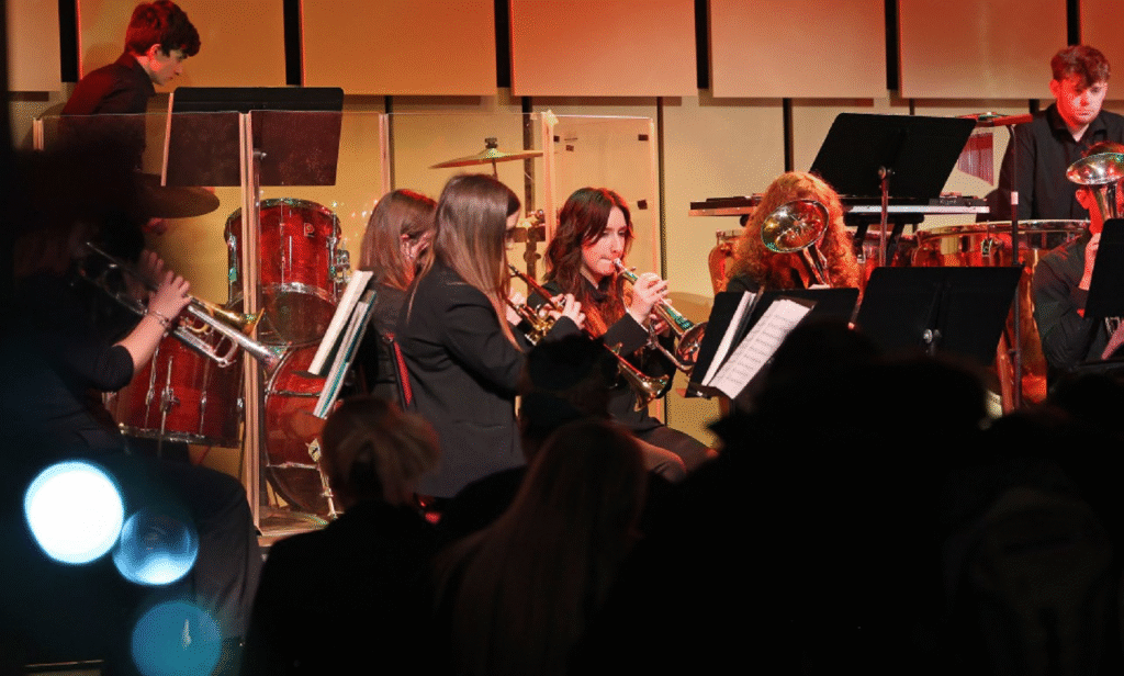 Celebrate Christmas at The Tung Auditorium 2 IMG 0441