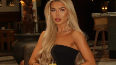 Say It With Jewellery Unveils Star-Studded Christmas Collection Fronted by TOWIE Besties Cara Kilbey & Billi Mucklow 5 Say It With Liverpool