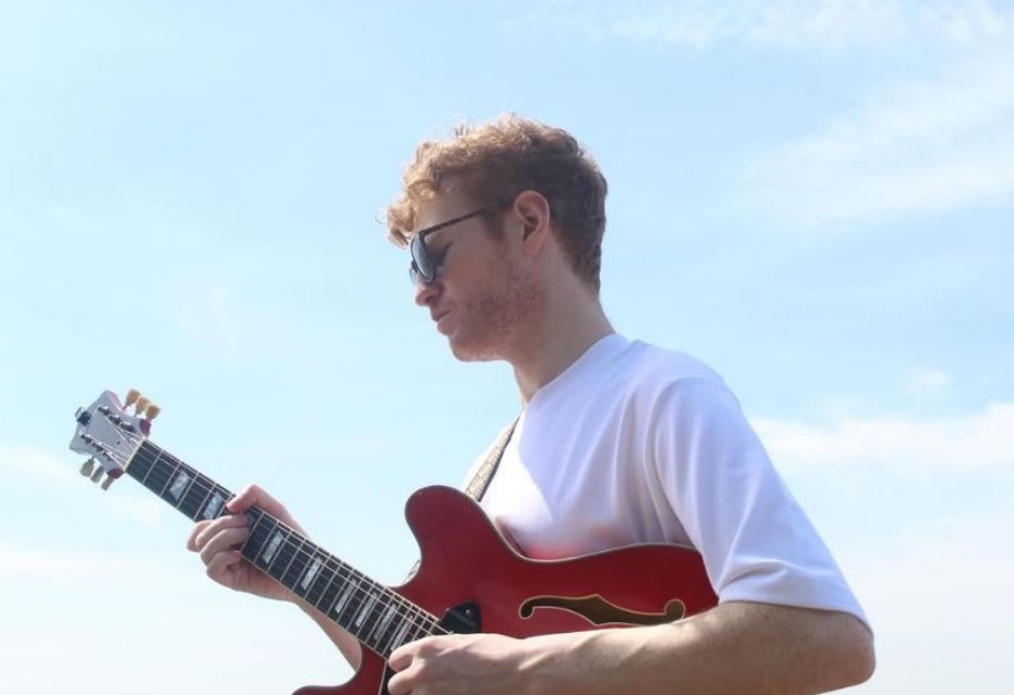 Improvised Art Jazz will take place at Hobo Pub