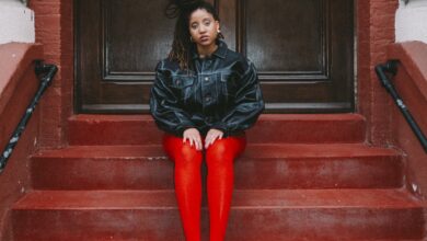 Ni Maxine’s Debut EP 'Mother's Arms' Feels Effortless and Self-Assured 7 Ni Maxine