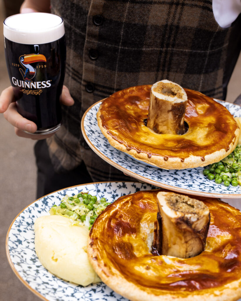 Alberts Schloss St Patricks Day Party