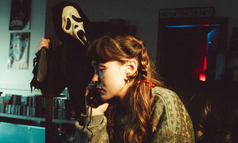 Scream Comes To Life With An Immersive Ghostface Photo Experience At Tiny Dock Studio This Halloween